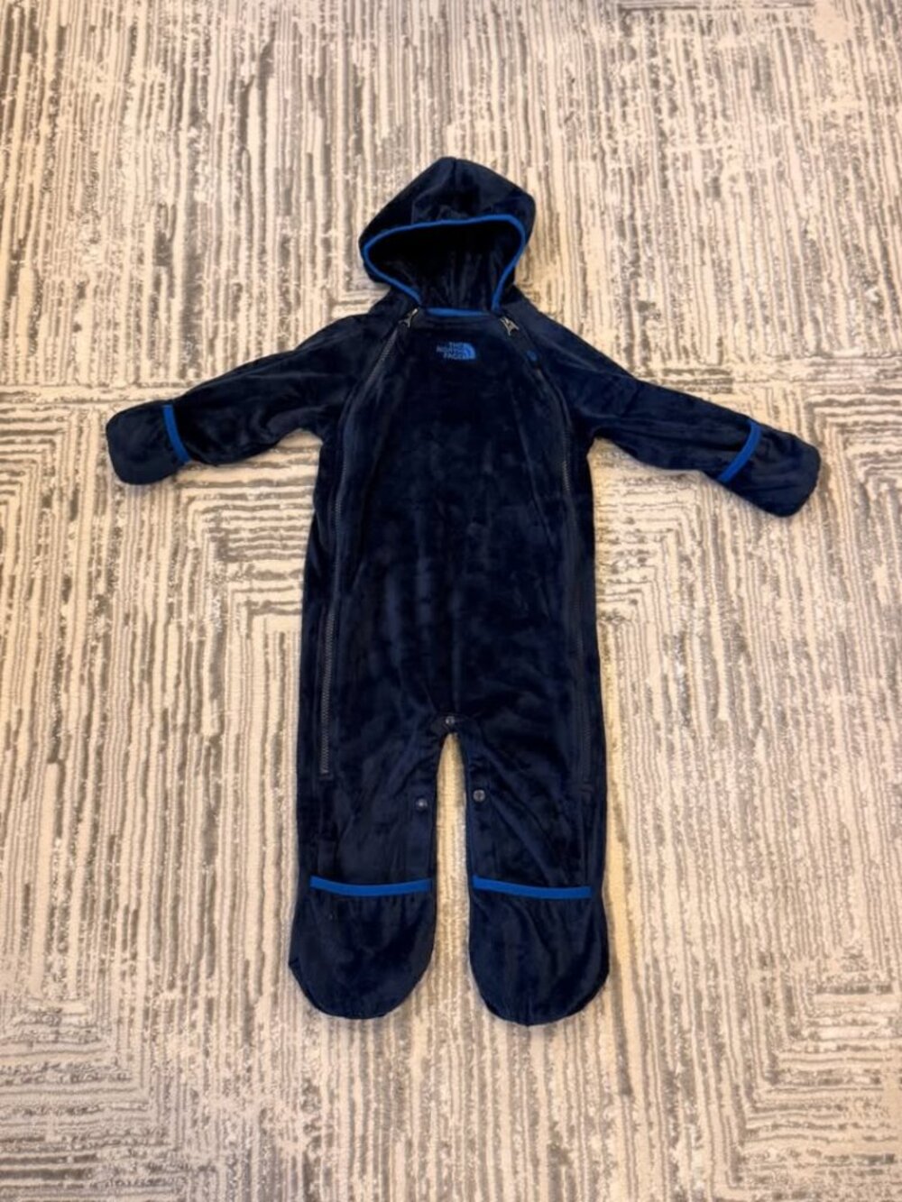 The North Face infant 12-18 months navy Warm Fleece 1pc Bunting coat